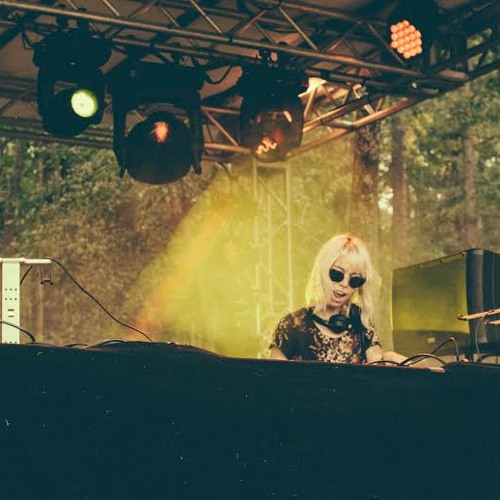 Mija - TomorrowWorld 2014