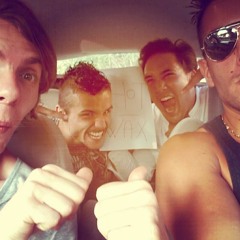 Girl Is Mine - Cover Hot - Wax