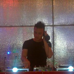 Dj Vương - Về Đâu Mái Tóc Người Thương - Quang Lê