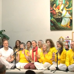 Jay Mata Kali chanted by Yoga Vidya Coop Center Directors
