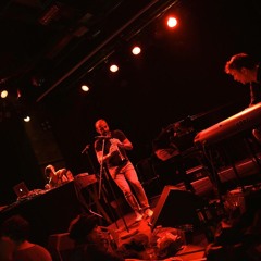 kinan azmeh