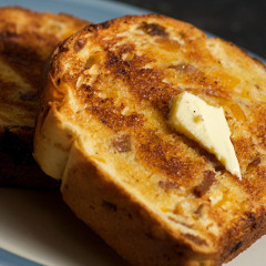 whats he gonna do instrumental (Big toast-crusts)