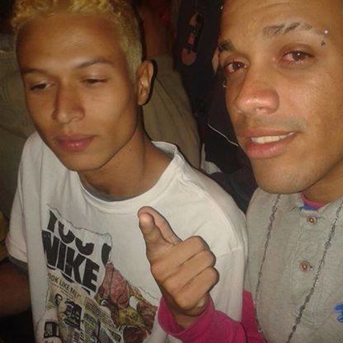 MTG - TÁ DE ROLÉ NA TRETA DOS AMIGOS ((DJ MINERINHO22 DJALEEF)))