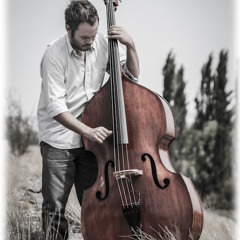 Hit Me Baby One More Time - Britney Spears - Jazz Version (2011)