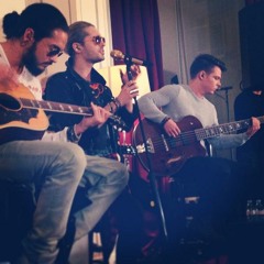 Tokio Hotel - Love Who Loves You Back (Acoustic Version)