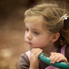 ضحكت فقالوا ألا تحتشم