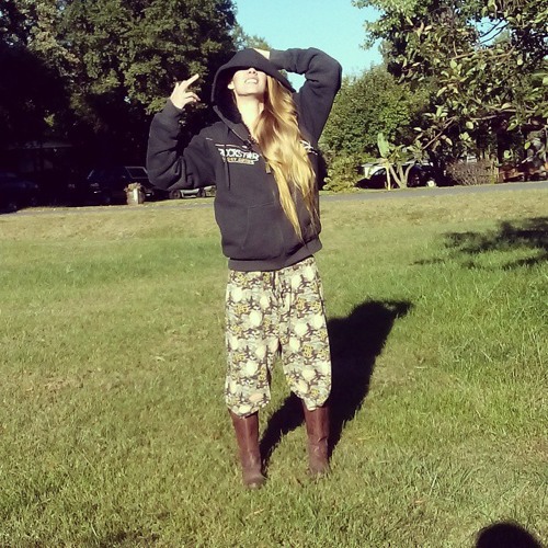 hunterhallik-BOSS A$$ BYTCH- FIRST TIME IN BOOTH