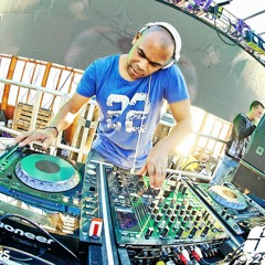 UNDERGROUND MIX FOR MINISTRY OF SOUND RADIO (NOV 2006) OLD & NEW HOUSE/GARAGE (no jingles)