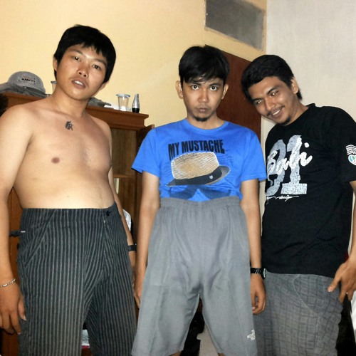 Cover "RAHASIA" By PAYUNG TEDUH. -GITO, YONO, JORDY- "...Menuju pagi, satu lagu ditemani adzan subuh berkumandang..."