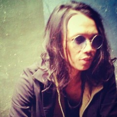 Tom N Roy selalu saja menanti