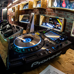 RE-MIX  " INVIERNO 2014 "  BY HEXA / DJ.   IN PROGRESS... !!!