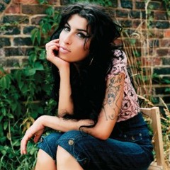Lioness - Amy Tribute: Singer Hazel Tratt