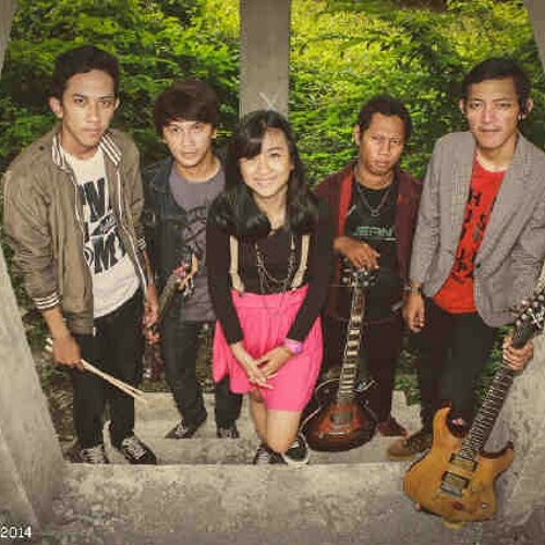 Gabby Tinggal Kenangan Lily Band Reggae Version By Gbynr07 On Soundcloud Hear The World S Sounds