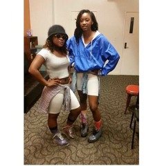 Senia ft Kayla - At Night