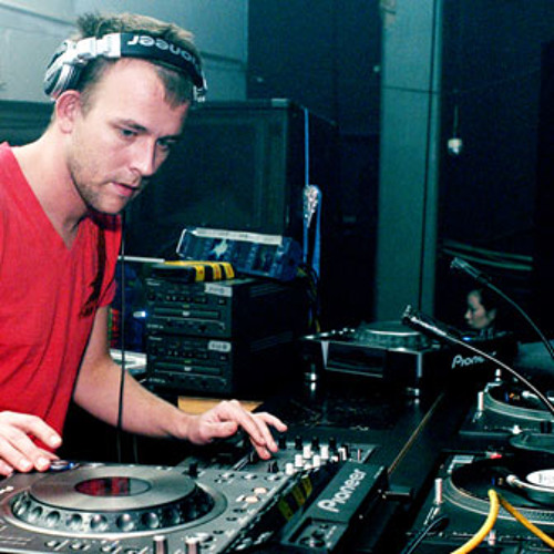 Sander Kleinenberg LIVE @ Renaissance Everybody ,Club SPACE,Sydney - 22/11/03
