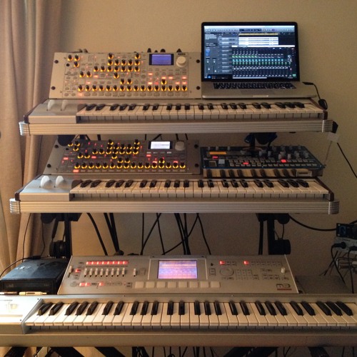 THIRTEEN TRACK PARAFALL