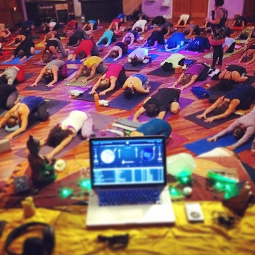 SBS & Pranaforce Yoga present "Dream It Real YOGAFLOW"