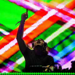 Max Vangeli's Back To Avalon Mix