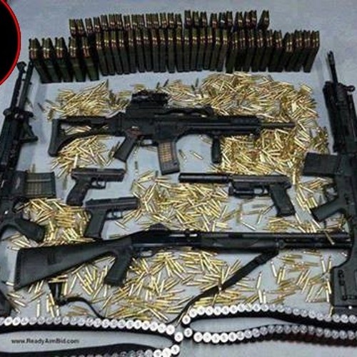 Mc Orelha - Joga A Glock Na Cintura E Deixa Aparecer O Pentão