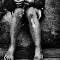 Birhan Keskin - Taş Parçaları