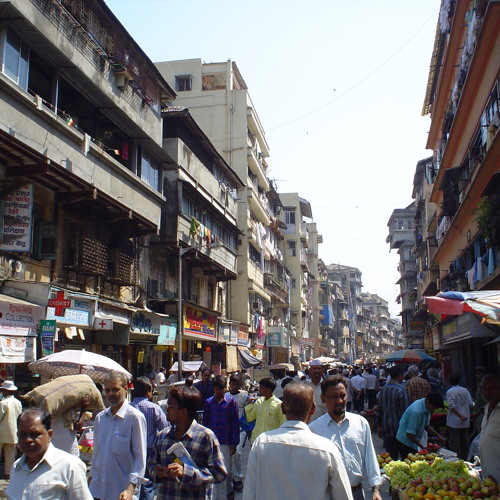 Fieldrecording: various melodic horns in traffic, Lucknow, India