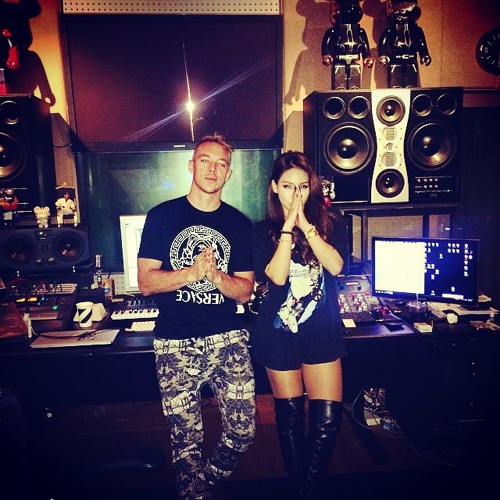 Listen To Cl X Diplo Revolution Mtbd Dirty Vibe 141028 Sia By Nhok Ut In Cl Gd And More Playlist Online For Free On Soundcloud