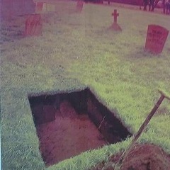 Bigs & Retayner - One foot in the grave