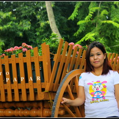 Doris -Myat Hnar Phone