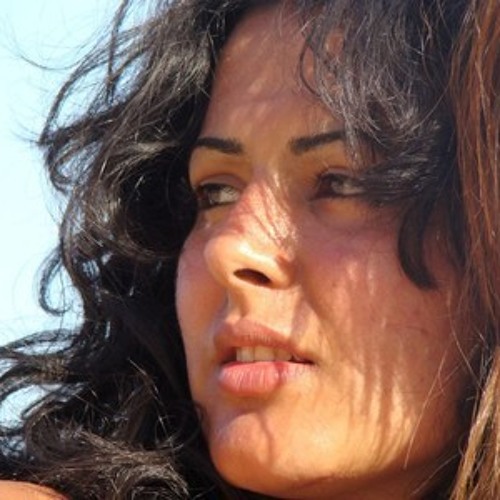 تدور و ترجع - دينا الوديدي