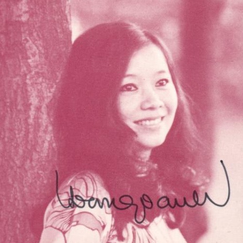 Trộm Nhìn Nhau- Hoàng Oanh