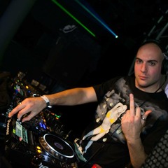 Radiate - Bow That Bass (preview)