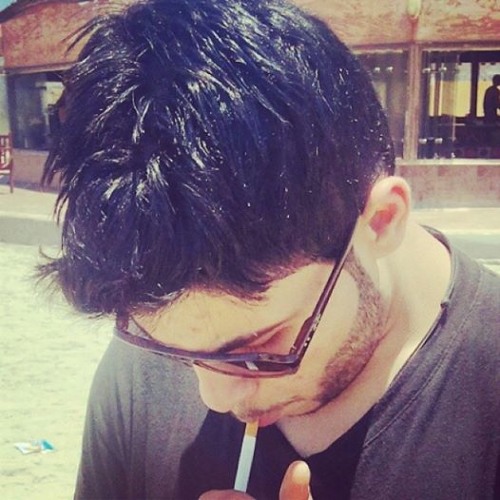 لمآ آنآ آصلآ مش عجبك طب ليه مركز معآيآ ؟