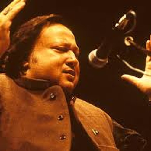 Ankh uthi mohabbat ne angrai li