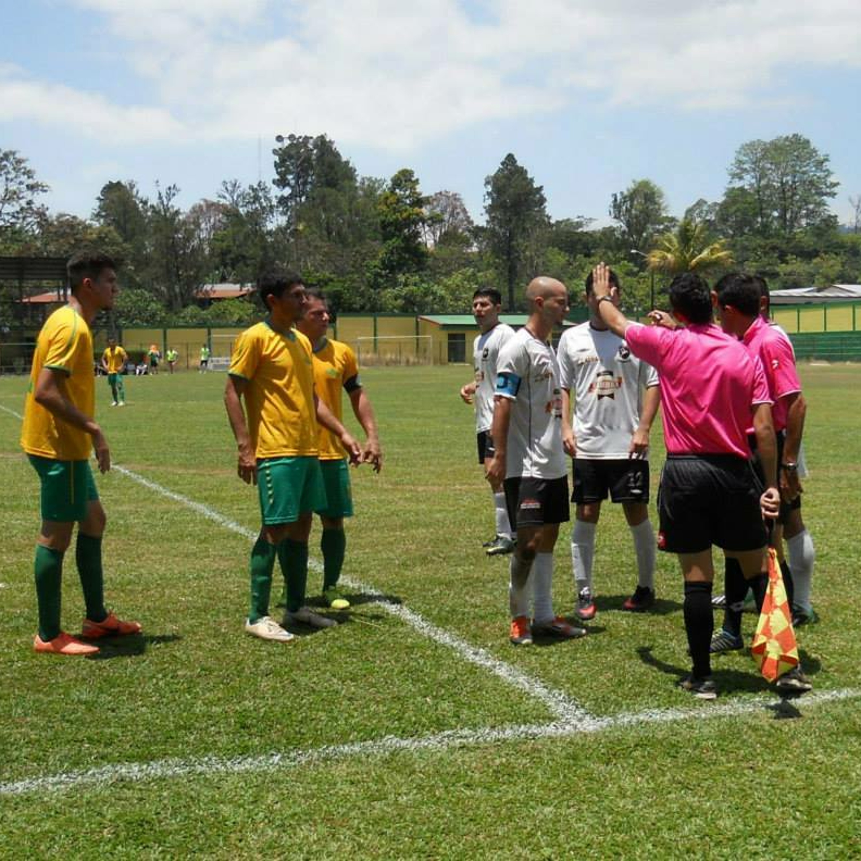 Futboleando y Mas