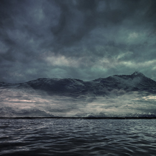 MI CABEZA DUERME ENTRE LUCES PALIDAS I