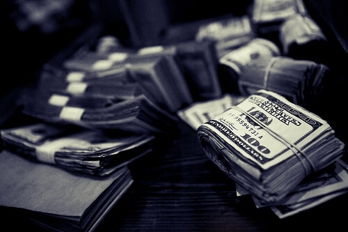 Casha ft. Meeze, Hecdoe & P-Skrillz - Hustlin For Dayz [Thizzler.com]