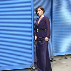 Adile Yadırgı - Su Karsıki Dağda Lambalar Yanar