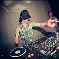 Total Recall - Possessive - DUB