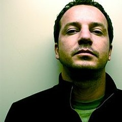 Max Graham - Live At Escape UK March 2004.