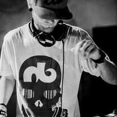 SubOxyde - Ballistic (SpungeRemix)