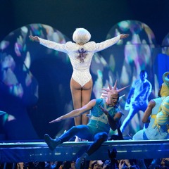 Lady Gaga ~ Just Dance ~ Artrave & Born This Way Ball ~ Live Studio Instrumental