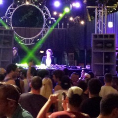 TECHNO 09