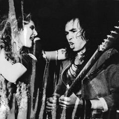 Can't Stay, Can't Go