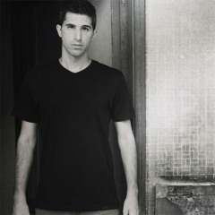 Danny Darko - Stand Up Ft. Jamie Bailey (Kmnml Extended Remix)