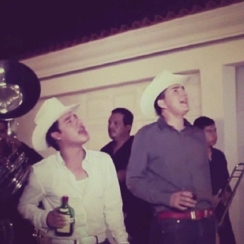 yo quisiera entrar ariel camacho