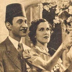 قتلَ الوردُ نفسهُ حسداً منكِ