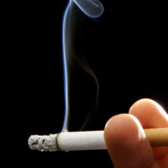 Cigarette ko sulga rakha ha