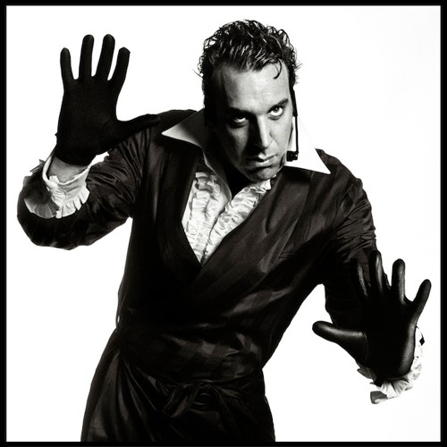 chilly gonzales net worth - Ilustrasi 2