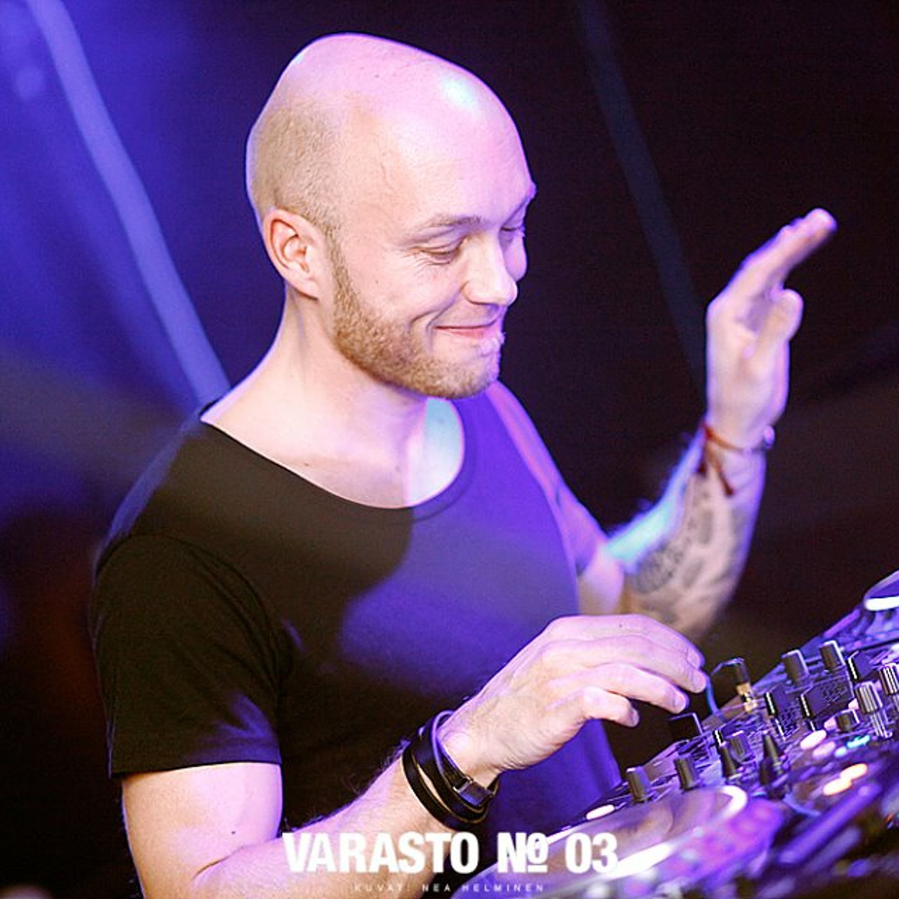 Zacharias Tiempo Live & Mixes