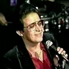Hector Lavoe en vivo- Alejate de mi.
